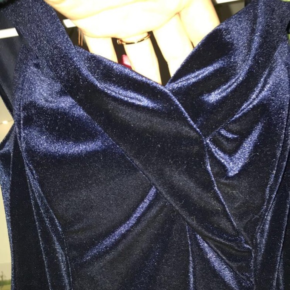 A navy blue tight fitted dress - Picture 4 of 4